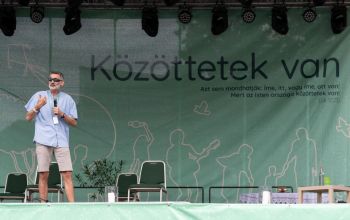 Pál Feri atya előadása a Szélrózsa evangélikus ifjúsági találkozón Gyulán - fotó: Pete Dóra